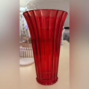 Red Ribbed Glass Vase - Sleek Home Accent